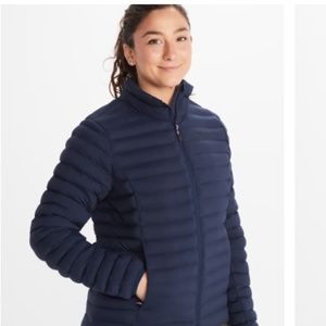 Marmot Women's Navy 700 Fill Down Jacket, Size Medium